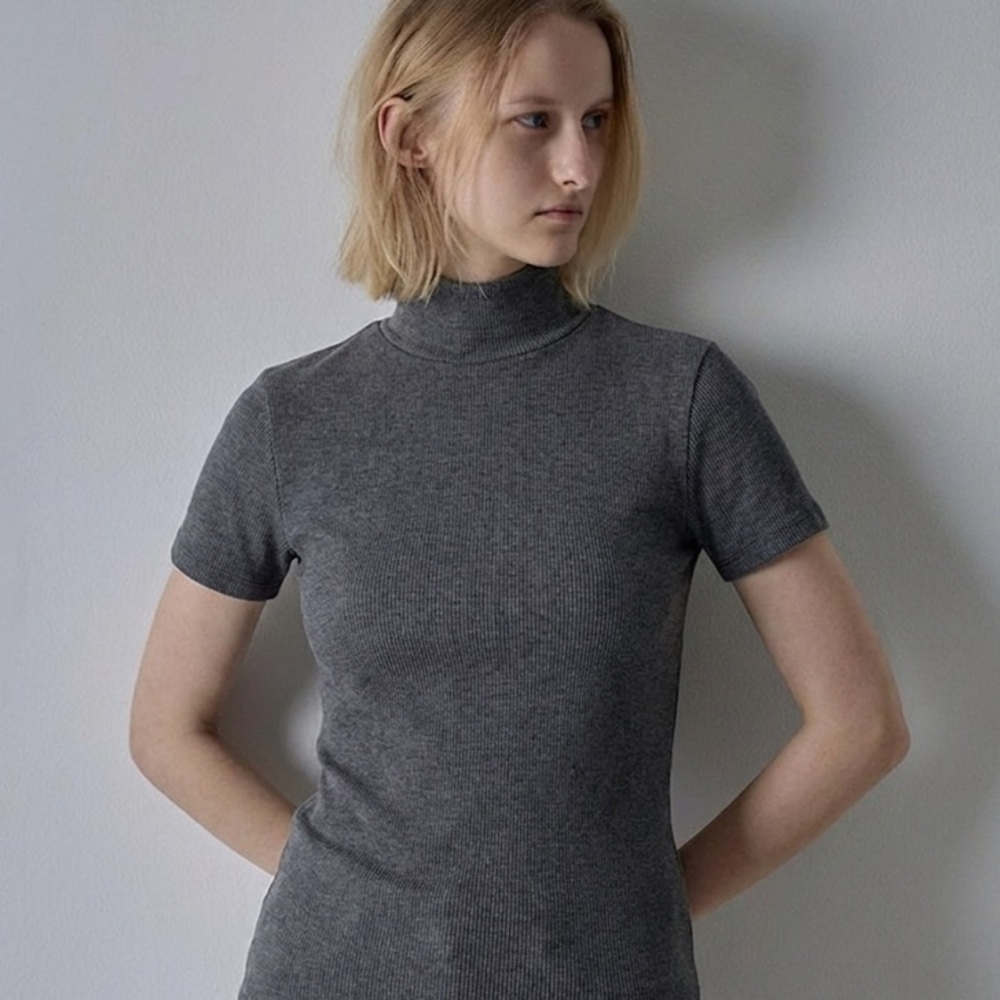 NYUNYU Grey Ribbed Mock-Neck Short Sleeve Top – One Size (Korean Brand)